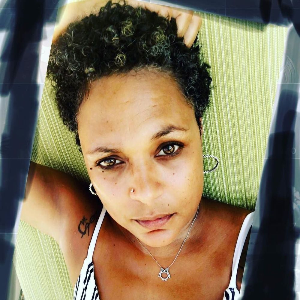 Meet your Posher, Shurhea